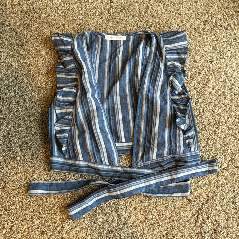 Pookie and Sebastian, cropped ruffle sleeves with tie in front, size medium